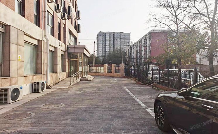 朝阳区 大黄庄南里甲8号楼-2至5层101（大黄庄南里）办公