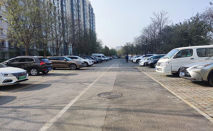 丰台区 和光里15号楼8层3-801（和光里）