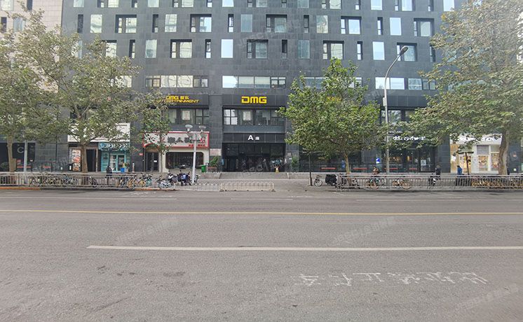 朝阳区 朝阳门外大街26号N2-1至N2-3室（朝外MEN）复式底商