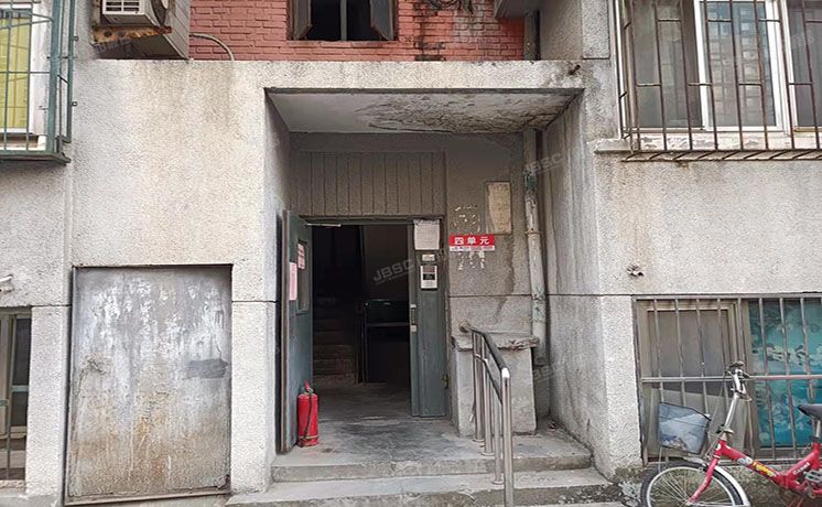 海淀区 翠微路平台村1号楼4门503号（翠微路平台村）