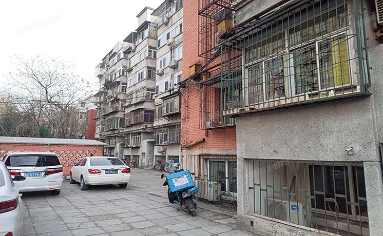 海淀区 翠微路平台村1号楼4门503号（翠微路平台村）