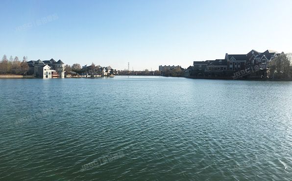 昌平区 回龙观镇定福庄村碧水庄园A区A3-11号-1至2层（碧水庄园）独栋别墅