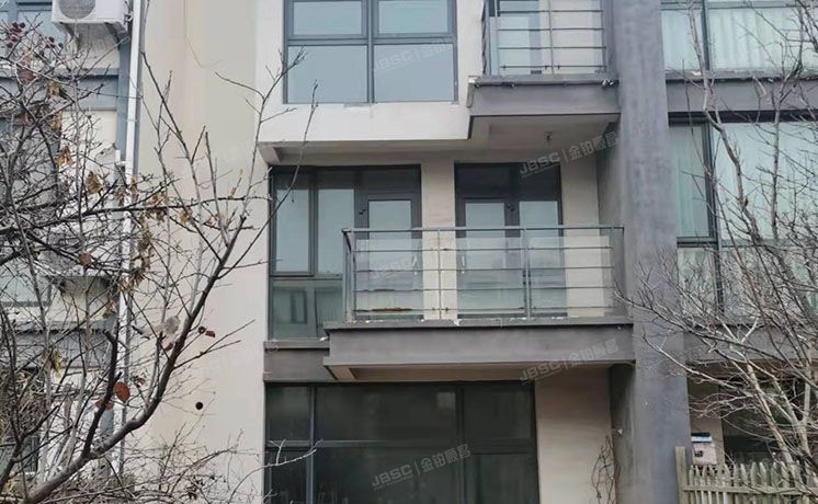 通州区 东潞苑五区19号楼1至3层103室（尚东庭）