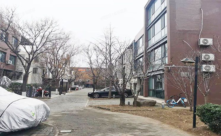 通州区 东潞苑五区19号楼1至3层103室（尚东庭）