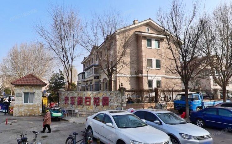 丰台区 枫竹苑一区16号楼-1至3层06号（未来假日花园）别墅