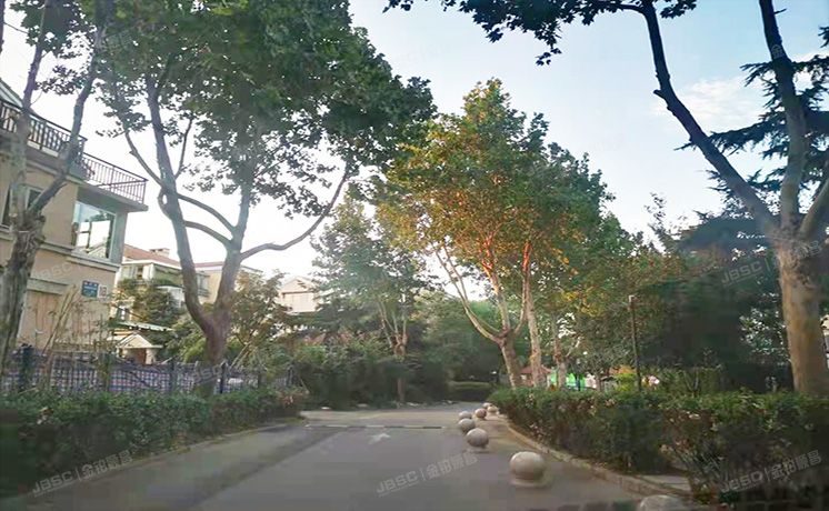 丰台区 枫竹苑一区16号楼-1至3层06号（未来假日花园）别墅