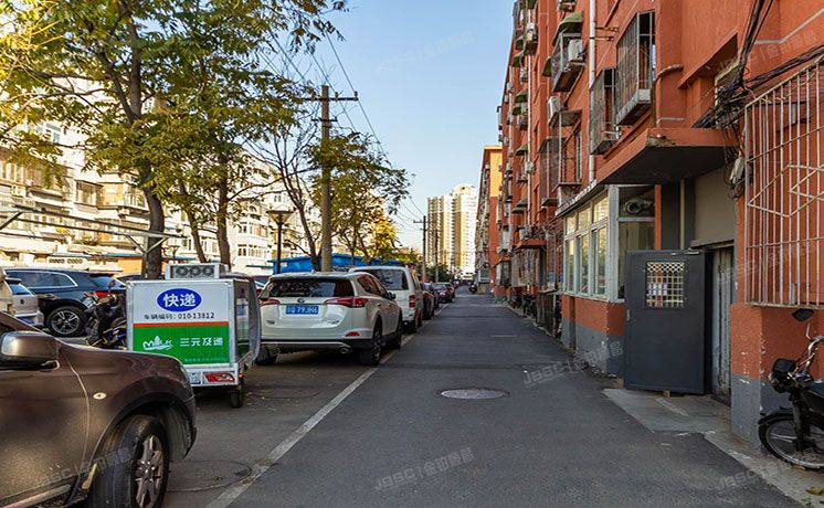 朝阳区 花虎沟2号院3号楼5层4门501（汽修一厂宿舍）