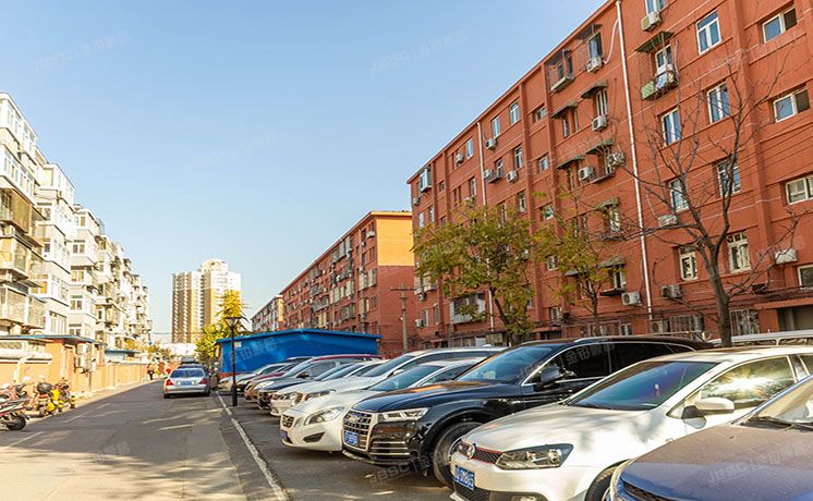 朝阳区 花虎沟2号院3号楼5层4门501（汽修一厂宿舍）