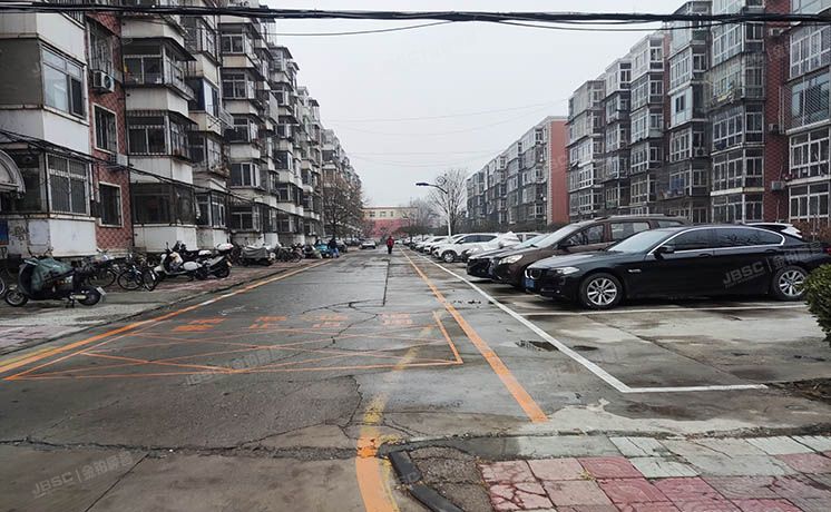 房山区 良乡地区通尚苑15号楼1层1-102（通尚苑）