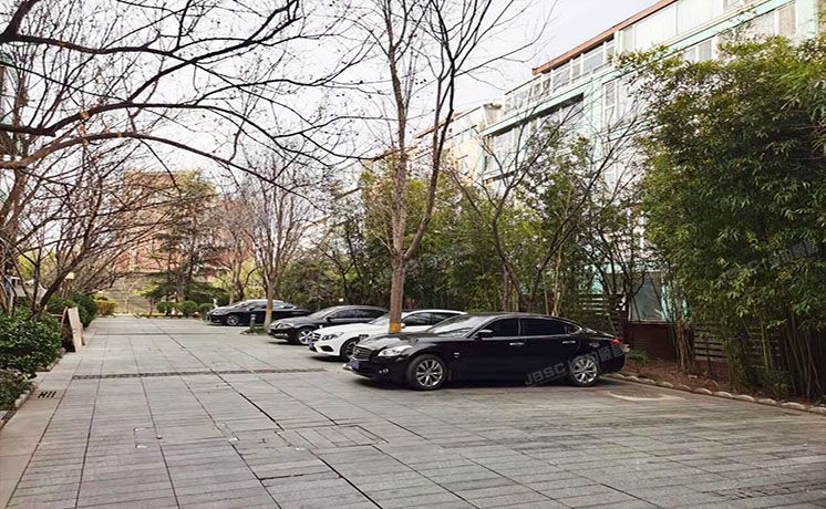 朝阳区 西大望路甲20号院28号楼3至5层2单元301（复地首府）