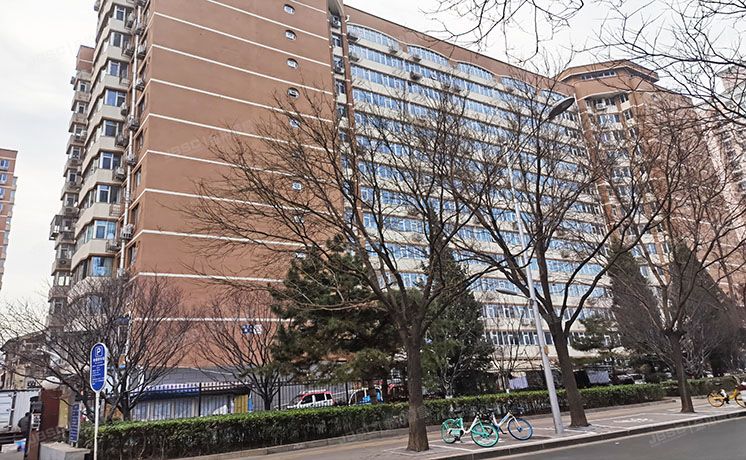 西城区 白云路西里15号楼13层1312（汽南小区）