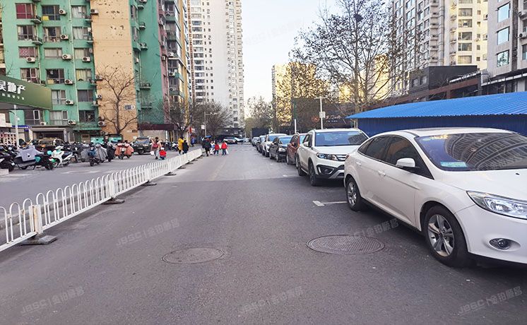 西城区 广安门外大街305号8区7号楼13层1625（荣丰2008）