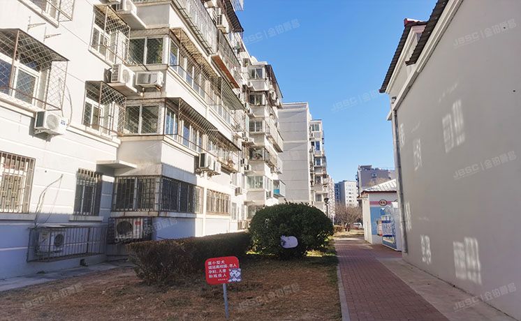 顺义区 前进花园一区4号楼4门102号（前进花园一区）