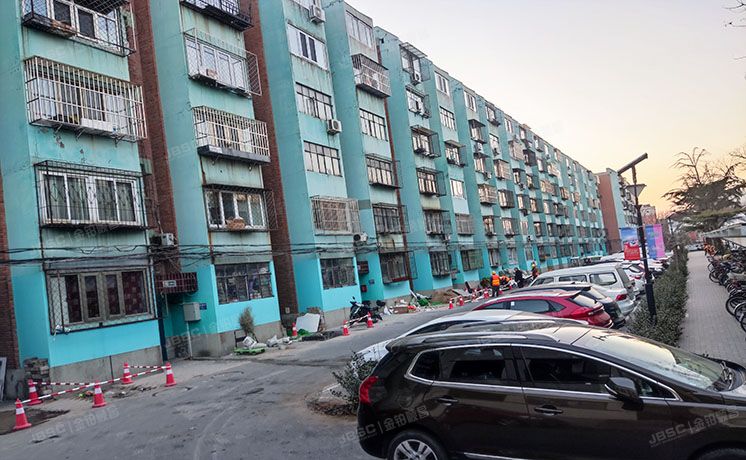 大兴区 车站南里23号楼1单元402室