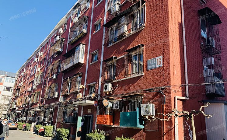 东城区 兴化东里16号楼4层2单元403号（化工大院）房改房