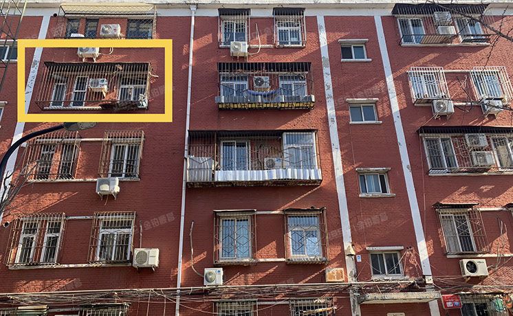 东城区 兴化东里16号楼4层2单元403号（化工大院）房改房