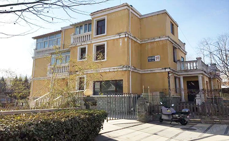 房山区 良乡地区瑞宸家园10号楼1至3层01（海逸半岛）别墅