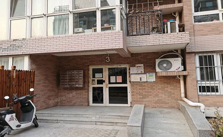 东城区 新世界家园1号楼3层3单元301（新世界家园）