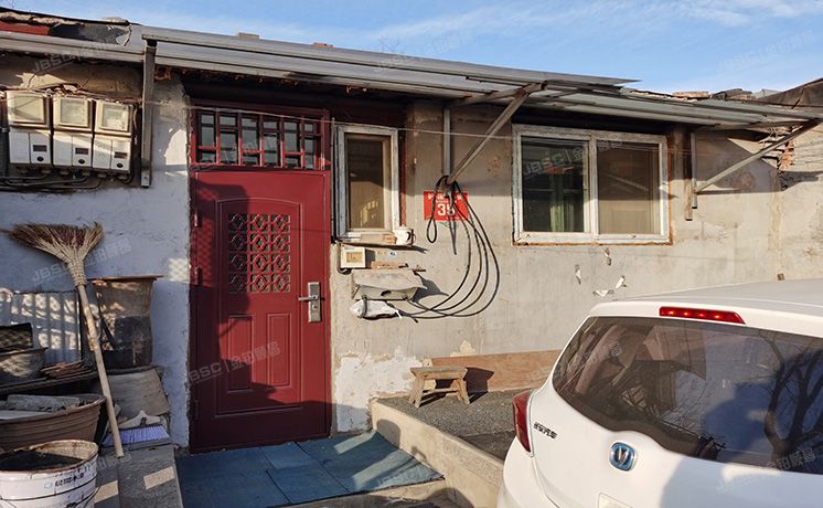 西城区 护国寺街39、41号3幢1层、4幢1层两套  平房