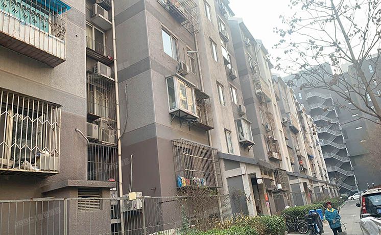 东城区 兴隆都市馨园3号楼-1层2单元204号（兴隆都市馨园）