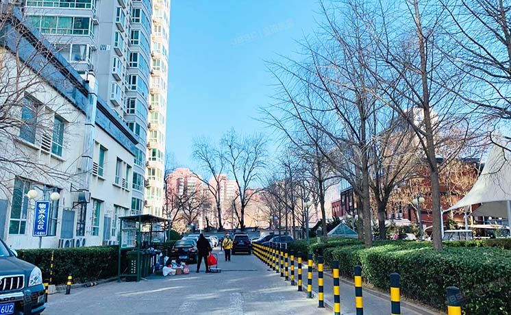 东城区 新中街18号院2号楼12层1201号（阳光都市）