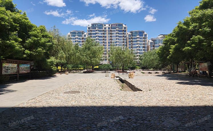 大兴区 黄村镇滨河北里4号楼5层2-501（那尔水晶城）