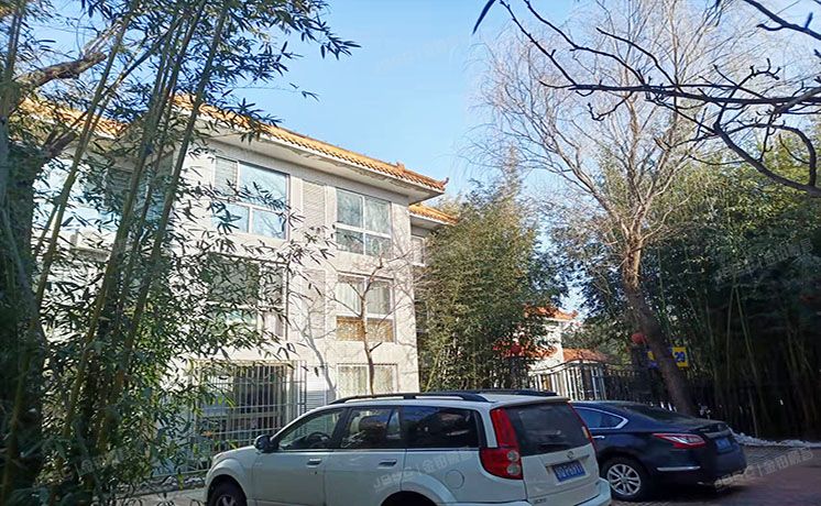 昌平区 龙脉温泉花园三区13号楼3层301号（龙脉温泉）