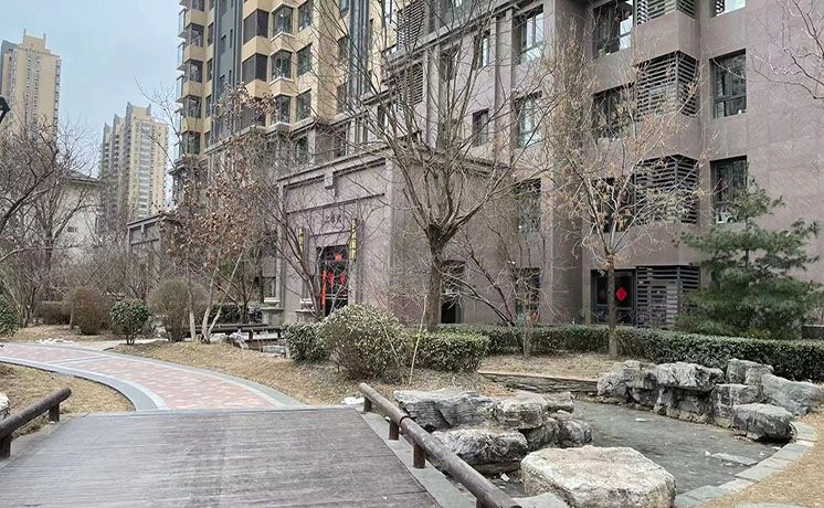 朝阳区 水岸南街10号院8号楼21层2单元2102号（华贸城）