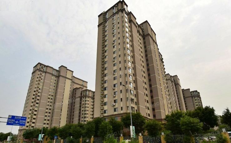 大兴区 鹿圈路2号院7号楼7层703房屋50%（中信新城两限区）