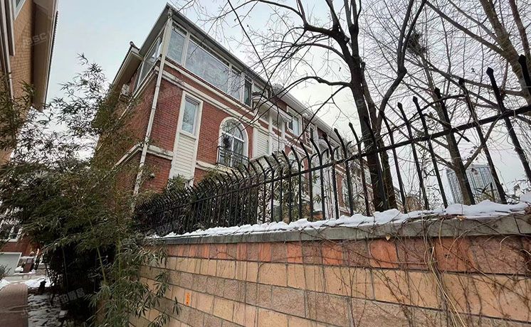 朝阳区 水景花园32号楼1至3层3208号（塞纳维拉）