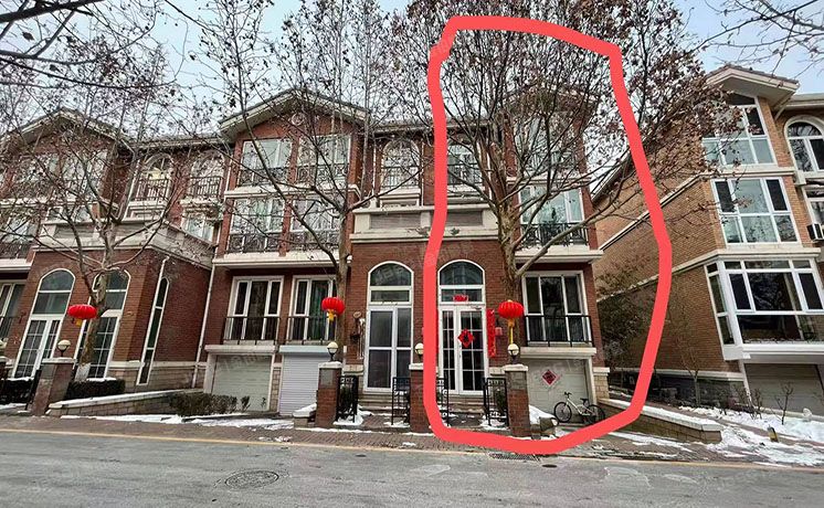 朝阳区 水景花园32号楼1至3层3208号（塞纳维拉）