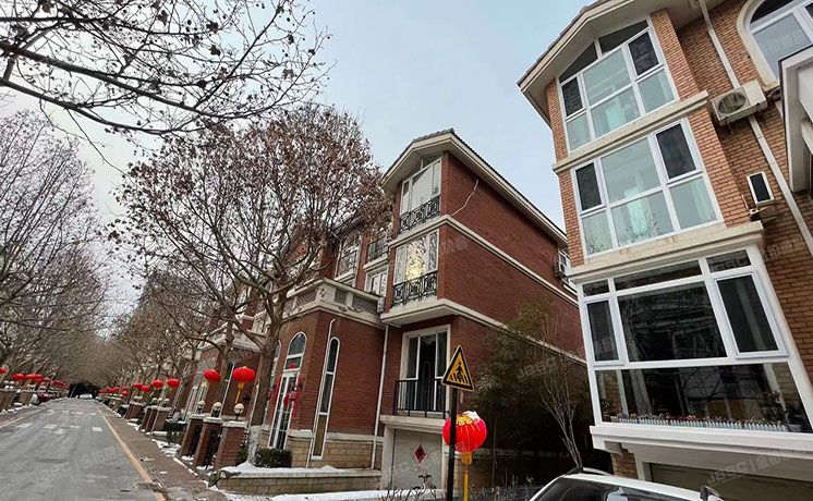 朝阳区 水景花园32号楼1至3层3208号（塞纳维拉）