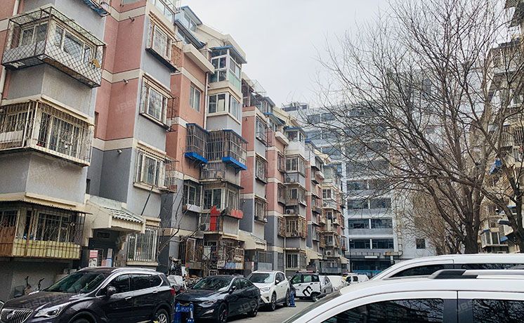 东城区 绿景馨园东区7号楼3层3单元331（绿景馨园）按经适房管理