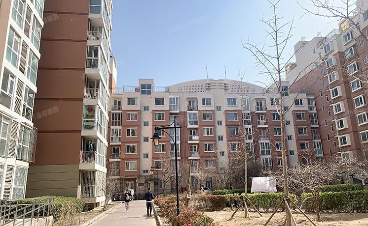 丰台区 万芳园二区13号楼5层7单元502（万年花城）