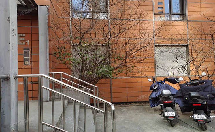 海淀区 万柳锋尚名居5号楼1层1单元101（锋尚国际公寓）