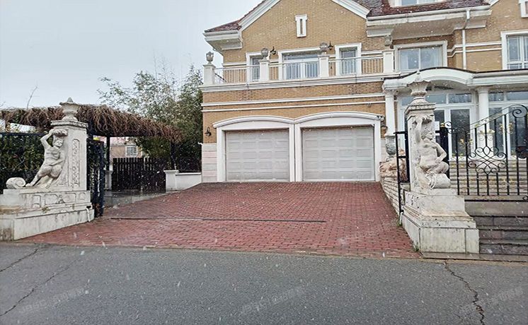 昌平区 沙河镇小寨村玫瑰园（三期北区）785幢1至3层（北京玫瑰园）别墅