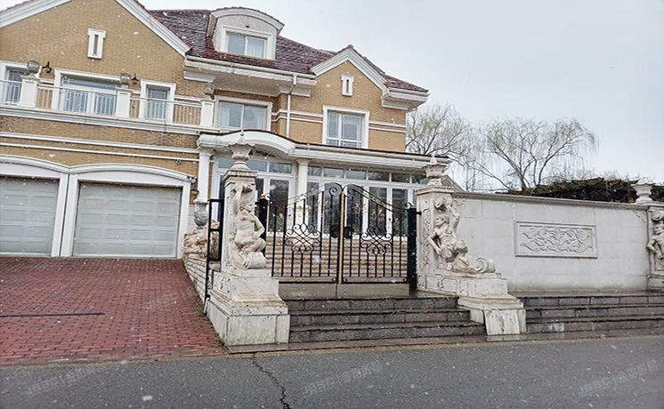 昌平区 沙河镇小寨村玫瑰园（三期北区）785幢1至3层（北京玫瑰园）别墅