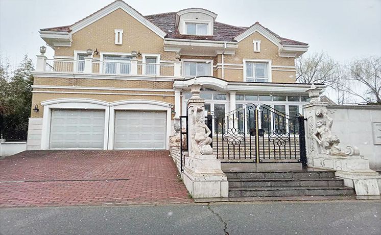 昌平区 沙河镇小寨村玫瑰园（三期北区）785幢1至3层（北京玫瑰园）别墅