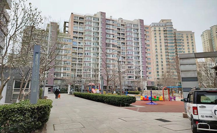 海淀区 德胜门西大街15号1号楼7层4门702号（远洋风景）