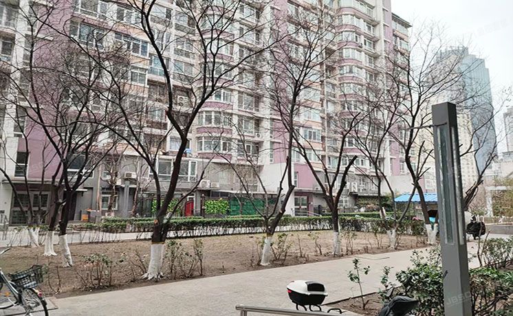 海淀区 德胜门西大街15号1号楼7层4门702号（远洋风景）