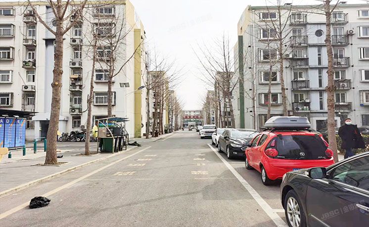 通州区 台湖镇次渠大街19号3号楼5至6层352（华馨园）