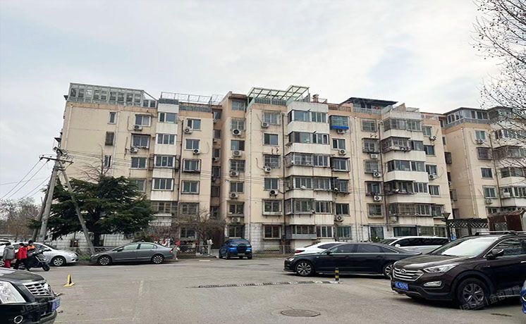 丰台区 诚苑南里8号楼4层9-402号（诚苑南里）经适房