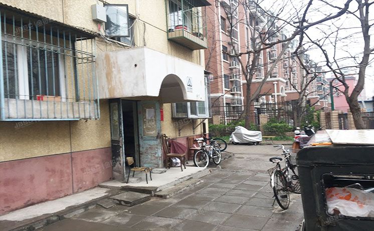 丰台区 前泥洼二区17号楼1层5-102（前泥洼二区）