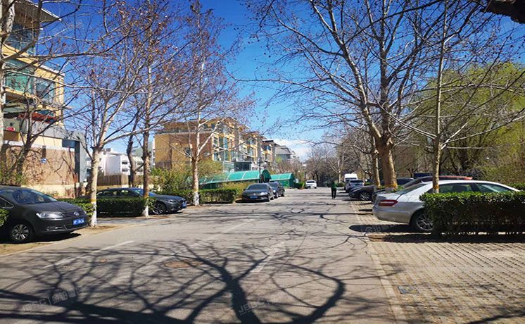 经济技术开发区 贵园东里32号楼3层2单元302（境界）