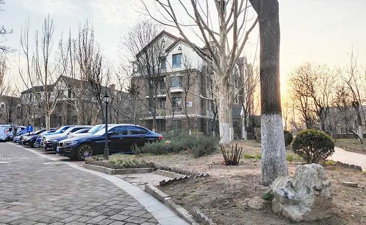 怀柔区 雁栖镇范各庄一区顶秀美泉家园10号楼3层2单元301（顶秀美泉小镇）