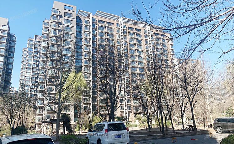 丰台区 鸿业兴园10号楼15层3单元1501号（鸿业兴园）