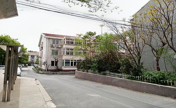 海淀区 香山南辛村20号2号楼2层1门202（中科院植物所家属院）