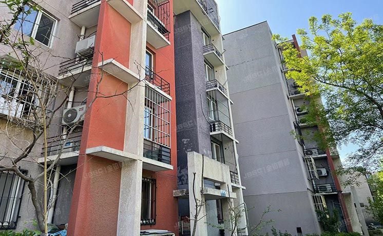 昌平区 回龙观镇龙博苑二区15号楼3层3单元303号（龙博苑）