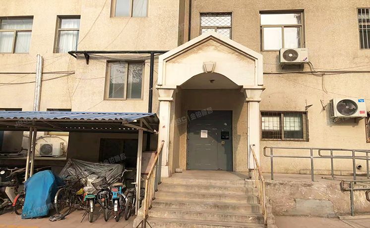 房山区 良乡地区西潞东里甲1号楼7层4-701（西潞东里）