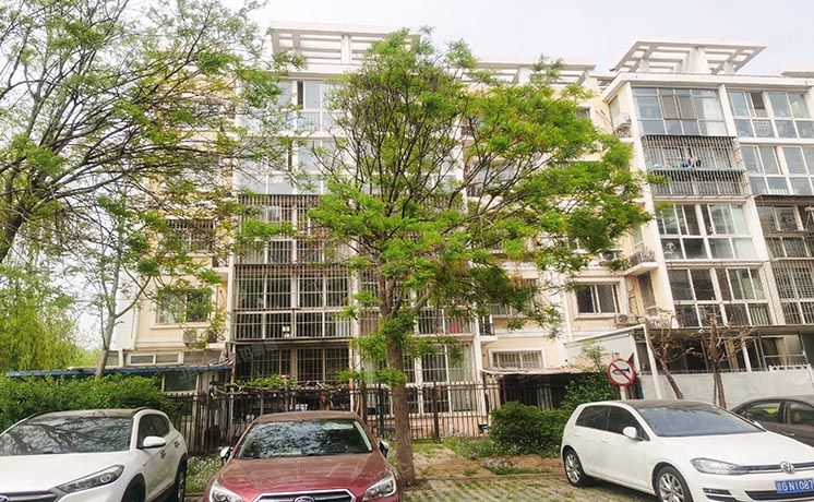 顺义区 港馨家园47号楼3层五单元302（港馨家园）